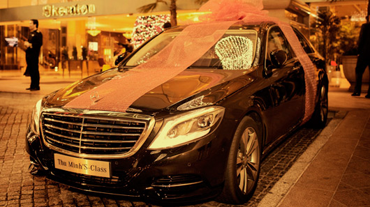 Ca sĩ Thu Minh mua xe sang Mercedes S-Class Chiec-xe-S-Class-la-mot-mon-qua-vo-cung-gia-tri-va-y-nghia-danh-cho-Thu-Minh.jpg