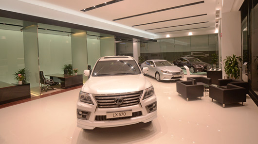 Cận cảnh 5 mẫu xe Lexus được bán tại Việt Nam Cận cảnh 5 mẫu xe Lexus được bán tại Việt Nam