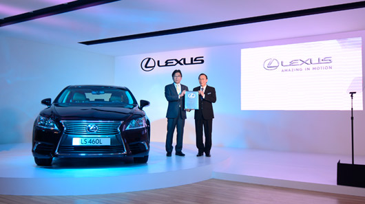 Cận cảnh 5 mẫu xe Lexus được bán tại Việt Nam _SUN7196.jpg