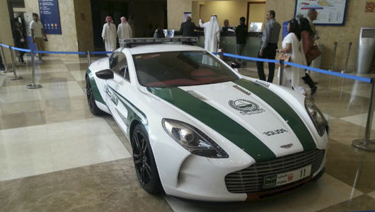 Dàn xe tuần tra “khủng” của cảnh sát Dubai autodaily canh sat dubai (7).jpg
