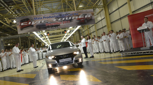 Chiếc Honda Civic Tourer đầu tiên xuất xưởng autodaily honda civic tourer.jpg