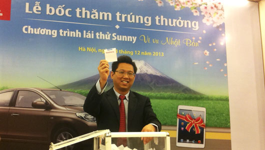 Khách hàng lái thử Nissan Sunny, trúng giải đi du lịch Nhật Bản autodaily nissan sunny.jpg