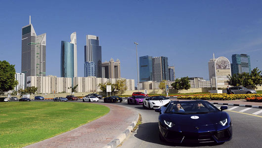 Sinh nhật đặc biệt của Lamborghini tại Dubai autodaily sinh nhat 50 nam lamborghini tai UAE (3).jpg