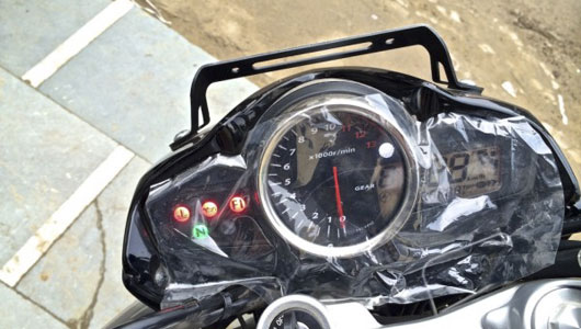 Đối thủ của Honda CB250R chính thức lộ diện autodaily suzuki inazuma gw250 (2).jpg