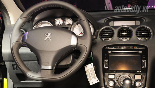 Giá hơn 1 tỷ đồng, Peugeot 408 “nội” có gì? Giá hơn 1 tỷ đồng, Peugeot 408 “nội” có gì