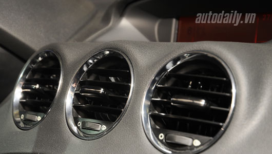 Giá hơn 1 tỷ đồng, Peugeot 408 “nội” có gì? Giá hơn 1 tỷ đồng, Peugeot 408 “nội” có gì