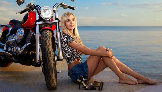 “Cưỡi” môtô, phụ nữ cảm thấy hạnh phúc hơn autodaily-phunu-moto-(2).jpg