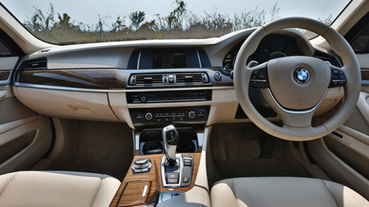 BMW 520d vs Mercedes-Benz E 250 CDI: Ngang ngửa bmw-520d-vs-mercedes-benz-e250-4.jpg