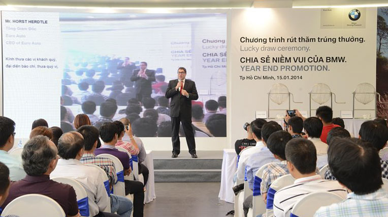 Autodaily nóng trong tuần (13/01 – 19/01) khach-hang-trung-bmw-tien-ty (2).jpg