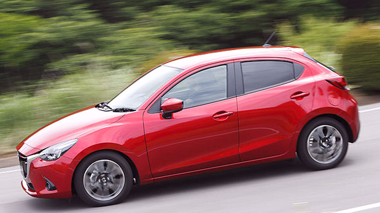 Rò rỉ ảnh Mazda2 thế hệ mới 2014-all-new-mazda2-hatchback-leaked-ahead-of-debut_4.jpg