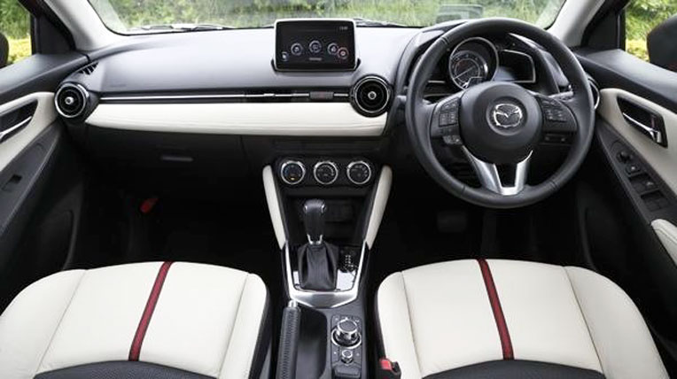 Rò rỉ ảnh Mazda2 thế hệ mới 2014-all-new-mazda2-hatchback-leaked-ahead-of-debut_6.jpg