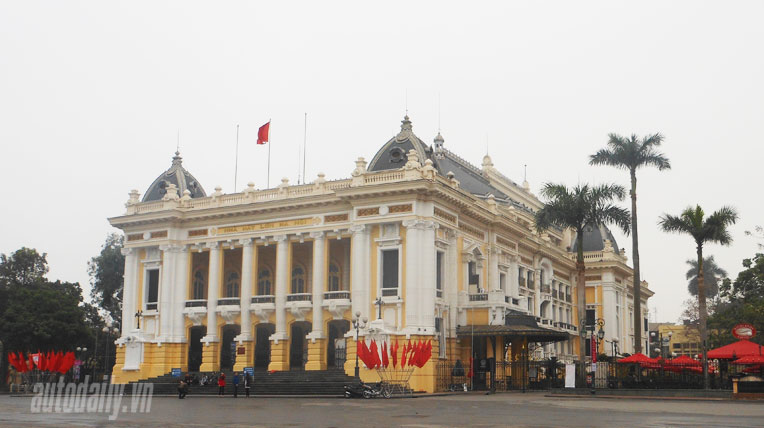 Hà Nội lạ trên con phố quen DSCN2170.jpg