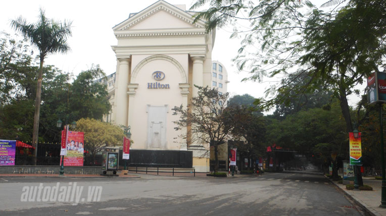 Hà Nội lạ trên con phố quen DSCN2172.jpg