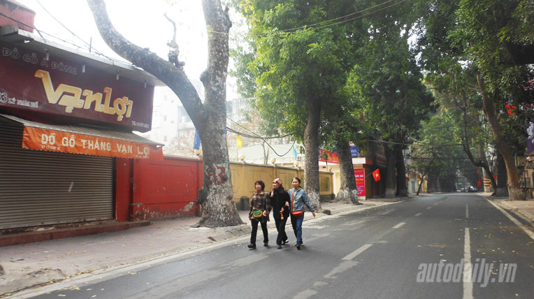 Hà Nội lạ trên con phố quen DSCN2184.jpg