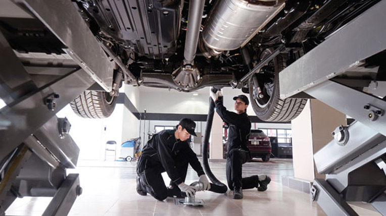 Mercedes–Benz muốn “so găng” Lexus? Dich vu Lexus-1.jpg