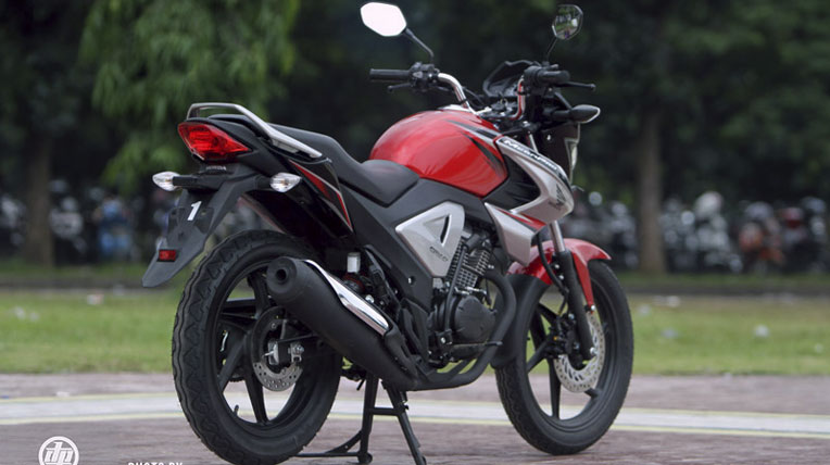 Cận cảnh mô-tô thể thao giá rẻ Honda MegaPro FI New_Mega_Pro_002.jpg