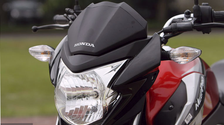 Cận cảnh mô-tô thể thao giá rẻ Honda MegaPro FI New_Mega_Pro_010.jpg