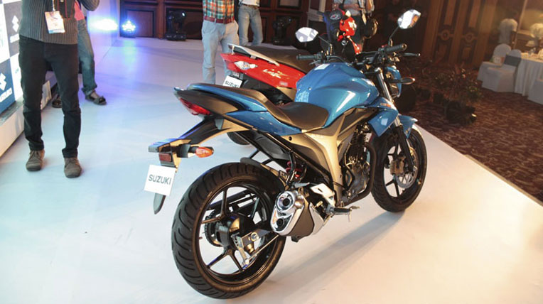 Suzuki Gixxer 150 chính thức ra mắt Suzuki-Gixxer-3.jpg