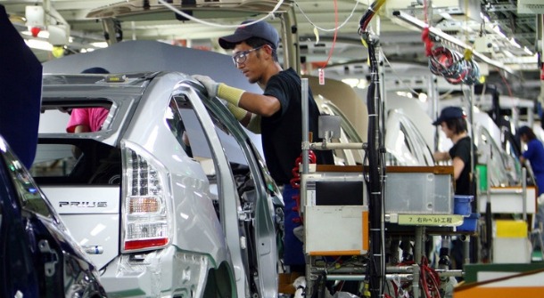 Toyota đặt mục tiêu 'khủng' 10 triệu xe/năm Toyota-production-line.jpg