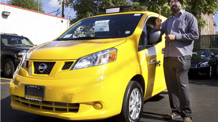 10 khoảnh khắc đáng nhớ của Nissan năm 2013 autodaily 10 khoanh khac dang nho Nissan (6).jpg