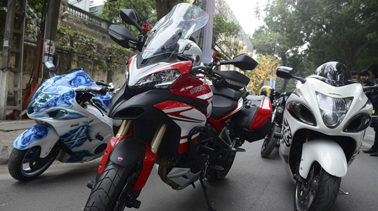 Dàn siêu xe và mô tô khủng tham gia Super Car Passion 2014 dan-xe-tham-gia-super-car-passion (8).jpg