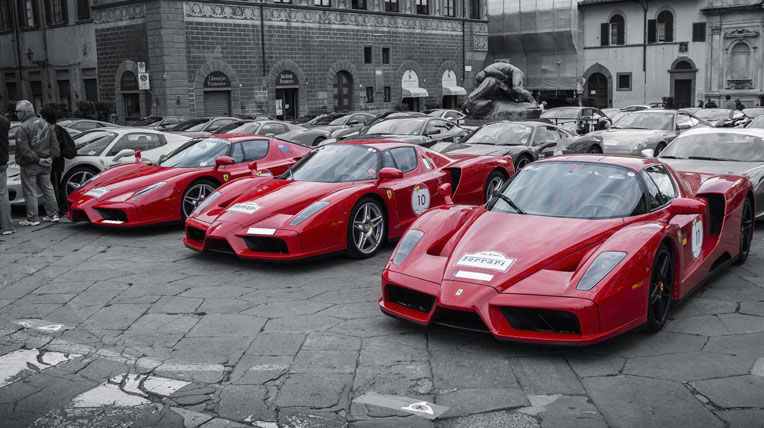 Ngắm dàn siêu xe Ferrari Enzo tụ họp tại Italy ferrari-enzo-17.jpg