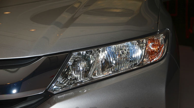 Honda bắt đầu bán xe City 2014 honda-bat-dau-ban-xe-city-2014 (3).jpg