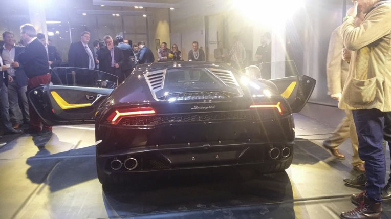 Lamborghini Huracan “bằng xương, bằng thịt” bất ngờ lộ diện lamborghini-huracan-lo-dien (2).jpg