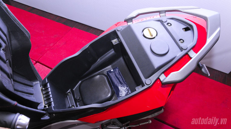 Cận cảnh LamSport – Xe tay ga hoàn toàn mới tại Việt Nam ra-mat-lamsport (8).jpg