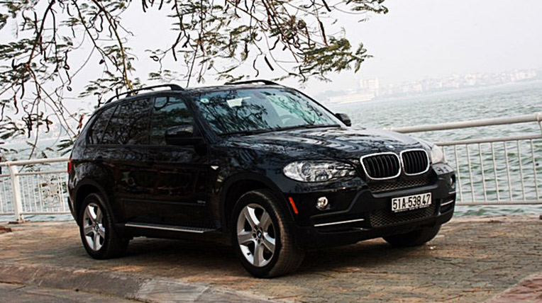 Dân nhà giàu Hồ Tây đi xe sang gì? sieuxe_kienthuc.net.vn8_trnj.jpg