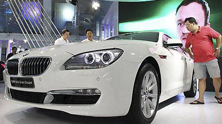 Ôtô 2014: Cầu tứ bề đừng mơ giảm giá xe-nhap-khau (1).jpg