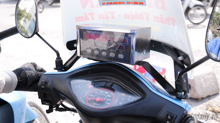 Đi xe ôm giá rẻ ở Hà Nội xe-om-than-thien (3).jpg