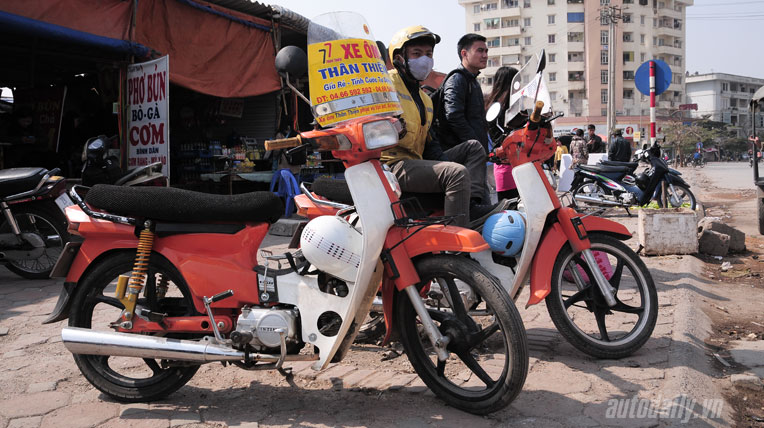 Đi xe ôm giá rẻ ở Hà Nội xe-om-than-thien (6).jpg