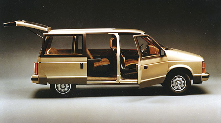 21 mẫu xe mang tính biểu tượng của nước Mỹ (phần 2) 1984-dodge-caravan.jpg