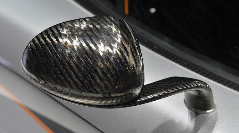 Mãn nhãn với Koenigsegg One:1 18-koenigsegg-one1-geneva-1.jpg