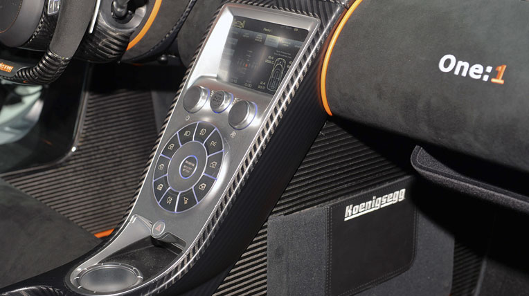 Mãn nhãn với Koenigsegg One:1 39-koenigsegg-one1-geneva-1.jpg