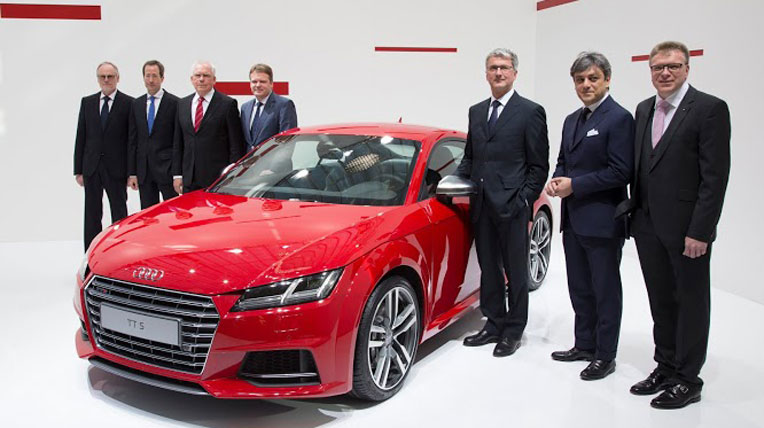 Audi “kiếm” 5 tỉ euro trong năm 2013 AUDI-AG-BOD-next-to-TTS.jpg