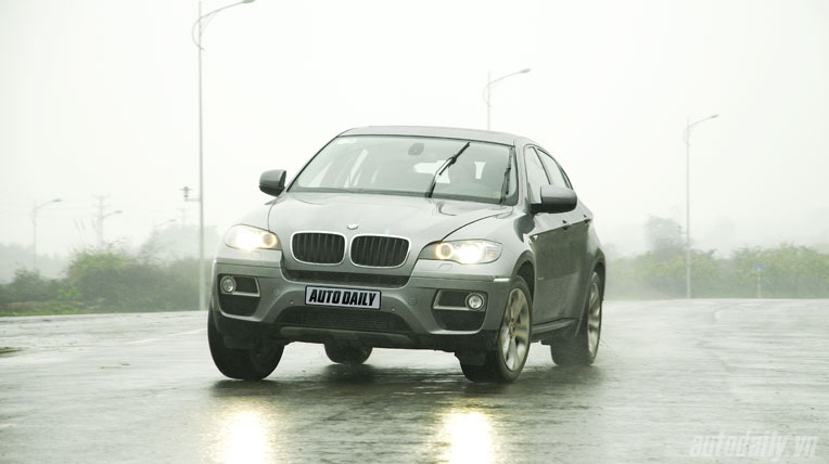 Lái thử BMW X6 trị giá 3,3 tỷ đồng Autodaily-BMW-X6 (8).jpg