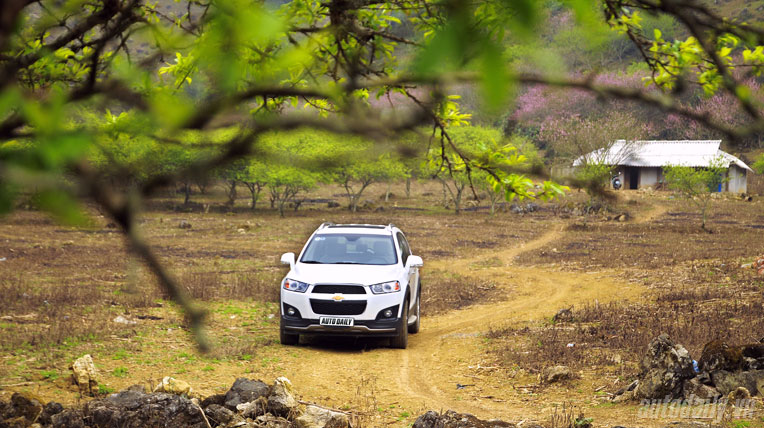 Chevrolet Captiva LTZ 2013 - Lấy lại danh tiếng Autodaily-Captiva-2013 (6).jpg