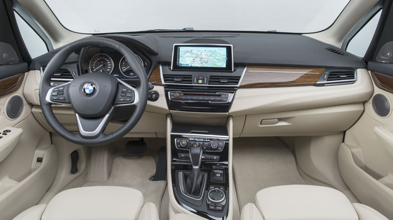 BMW 2-Series Active Tourer và Kia Cares MPV quá giống nhau BMW-Kia-Comparo-9.jpg