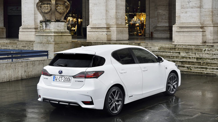 Lexus giới thiệu CT 200h phiên bản châu Âu Lexus-CT-200h-24.jpg