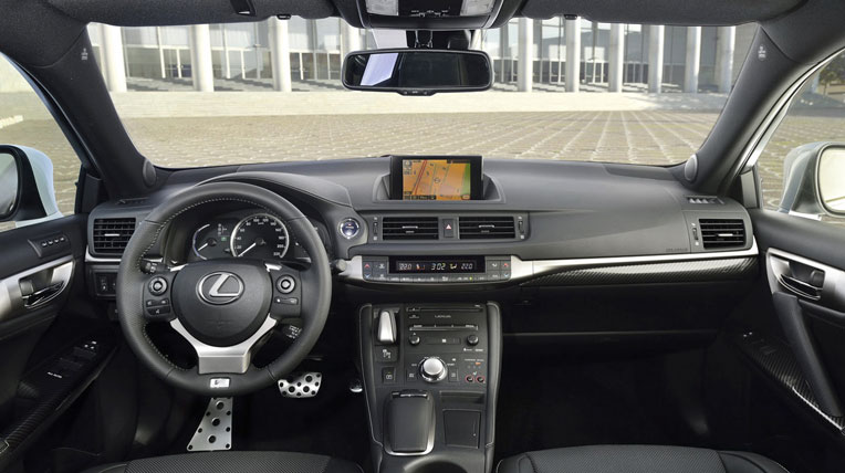 Lexus giới thiệu CT 200h phiên bản châu Âu Lexus-CT-200h-37.jpg