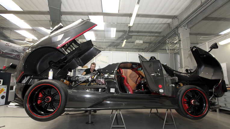 Nhà máy Pagani tràn ngập sức sống mới Pagani-Zonda-F-Upgrades.jpg