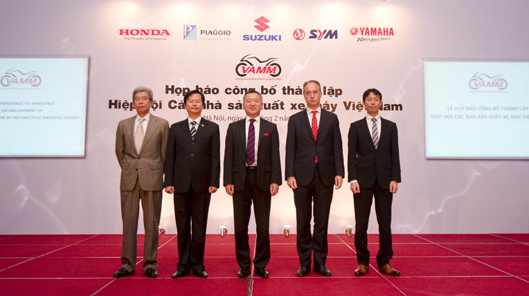 “Sao không làm xe máy?” VAMM-1.jpg