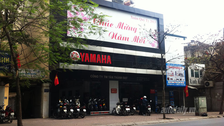 Đầu năm, cửa hàng xe máy “vắng như chùa Bà Đanh” autodaily-cuahangxemay (4).jpg