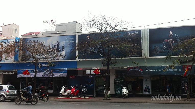 Đầu năm, cửa hàng xe máy “vắng như chùa Bà Đanh” autodaily-cuahangxemay (5).jpg