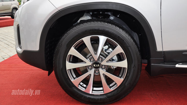 Những điểm mới trên Kia New Sorento vừa ra mắt autodaily-kia-new-sorento (21).jpg