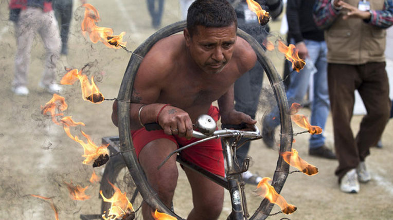 Xem người Ấn Độ chơi trò “độc” với xe autodaily-olympic-ando-(7).jpg