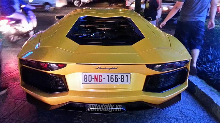 “Lác mắt” với dàn siêu xe dự sinh nhật đại gia Sài thành autodaily-sieuxe-(4).jpg