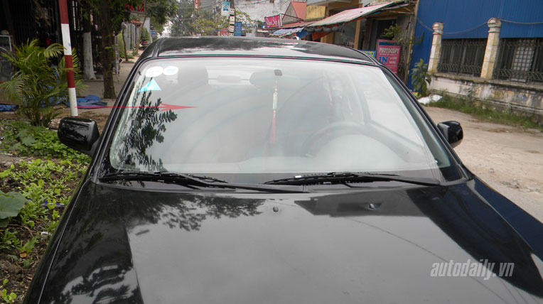 Khắc phục xước kính lái chỉ với 1 triệu đồng autodaily-tuvan-kinhxuoc-(3).jpg
